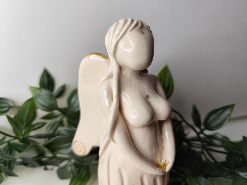 déesse ailée(6)_fée de la terre